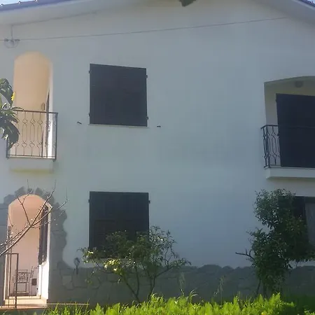 House In Caramagna Apartment Imperia