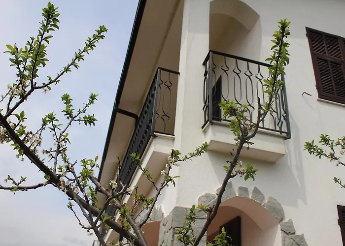 Апартаменты House In Caramagna