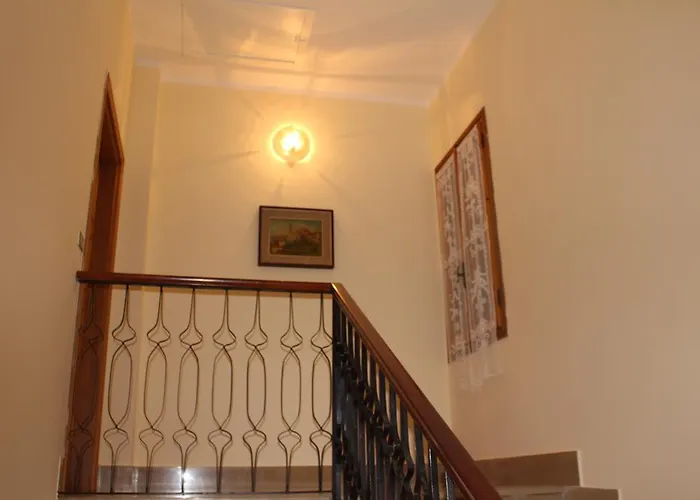Апартаменты House In Caramagna Империя